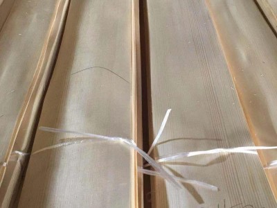 嘉垚木业厂家批发0.6毫米松木樟子松天然木皮直纹